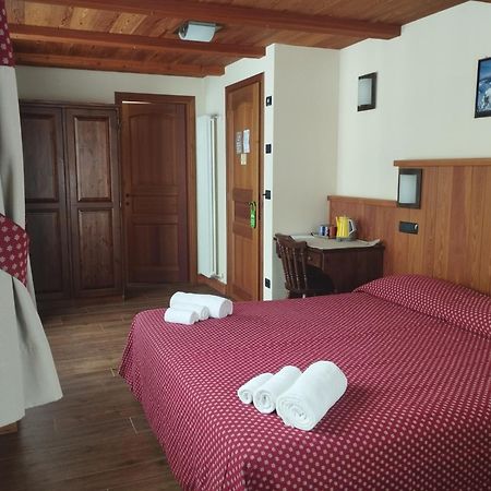 Villa Americana Chambres D'Hotes Champoluc Exterior foto