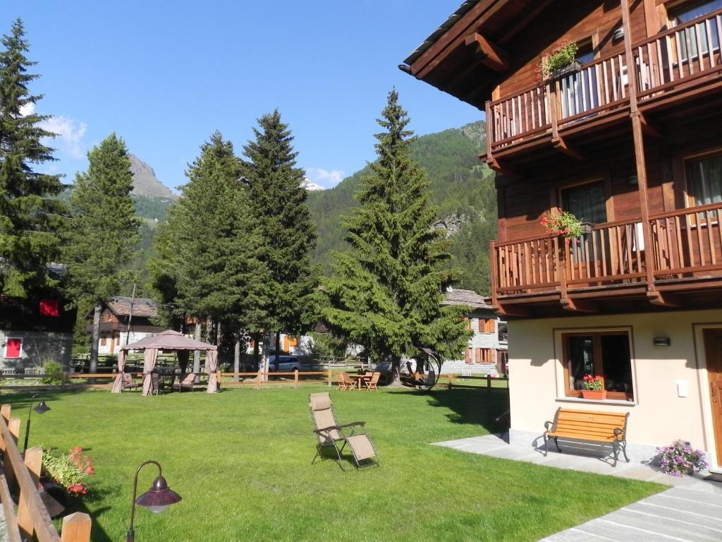 Villa Americana Chambres D'Hotes Champoluc Exterior foto
