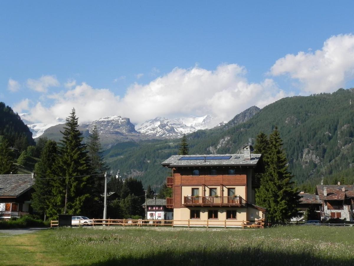 Villa Americana Chambres D'Hotes Champoluc Exterior foto